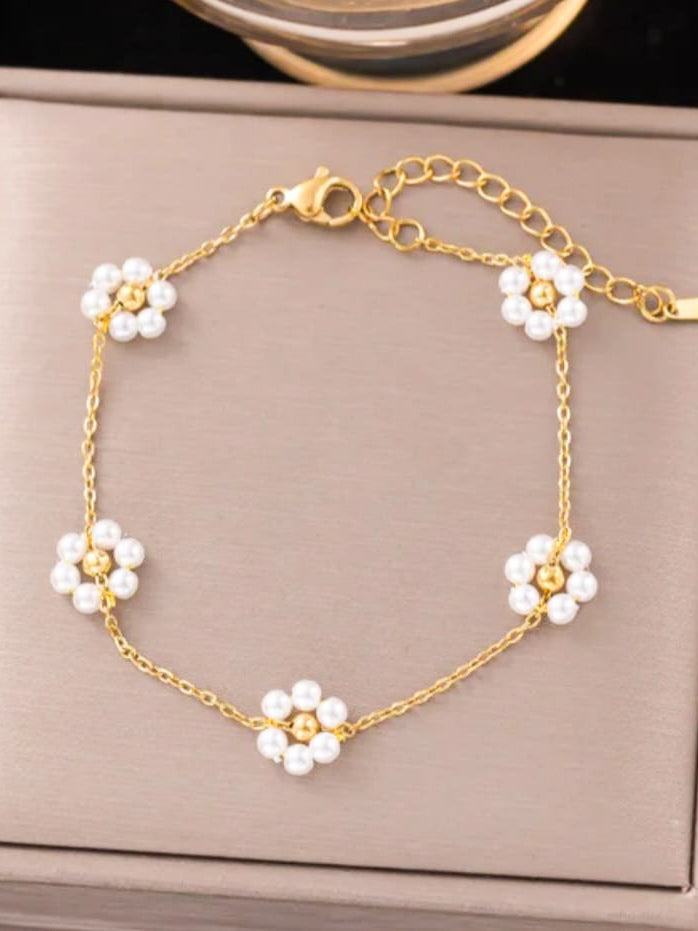 Daisy Pearl Flower Bracelet