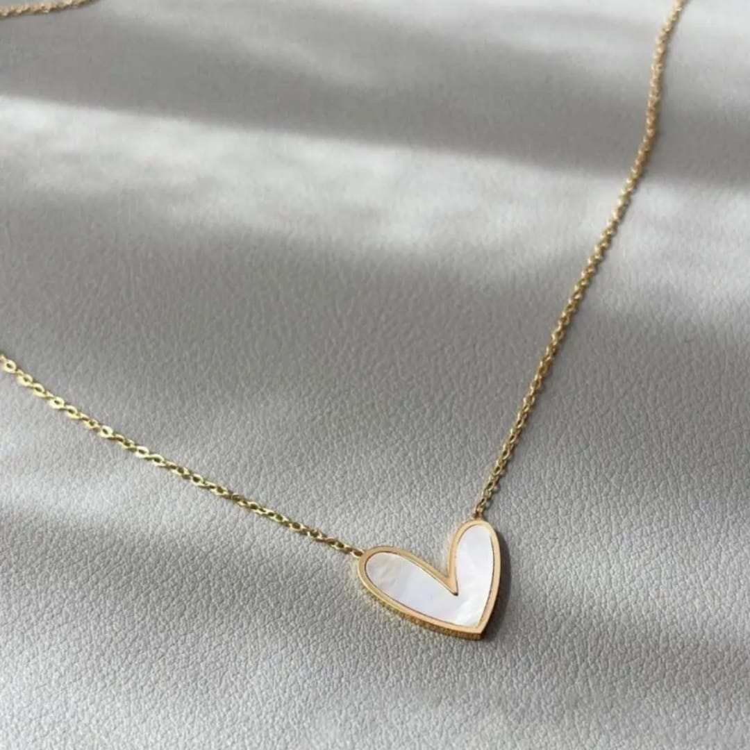 Pearl Heart Pendant Necklace