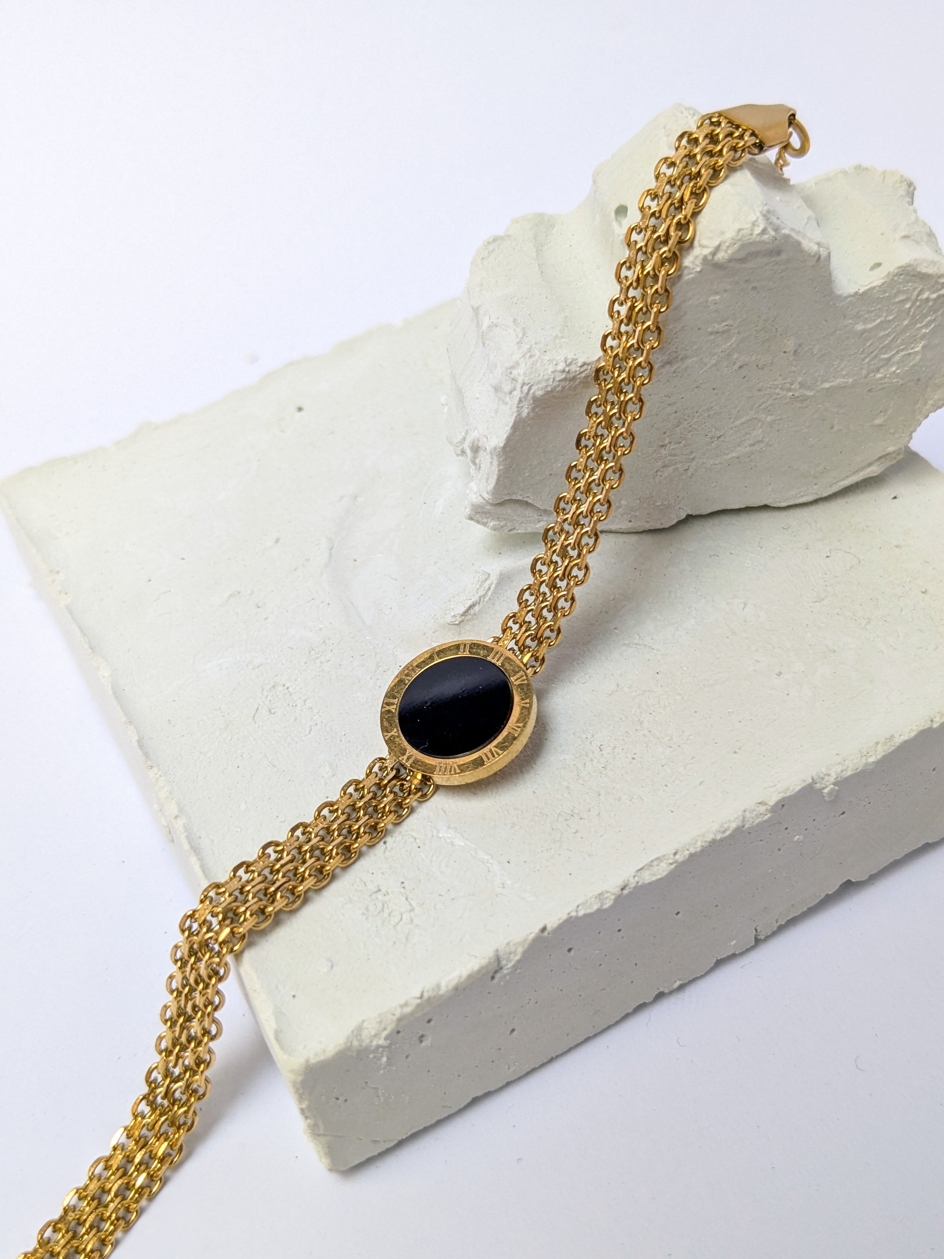 Noir Luxe Chain Bracelet