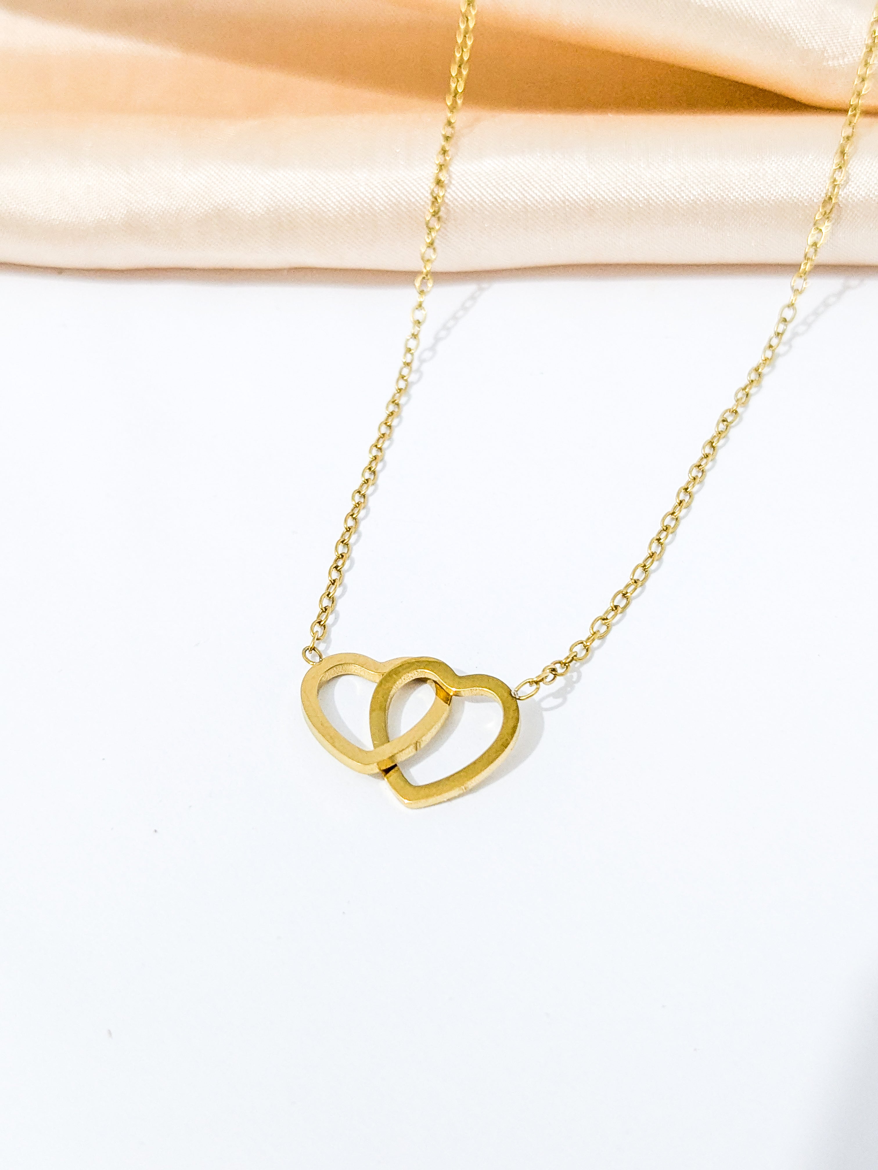 Gold Pendant Heart Necklace