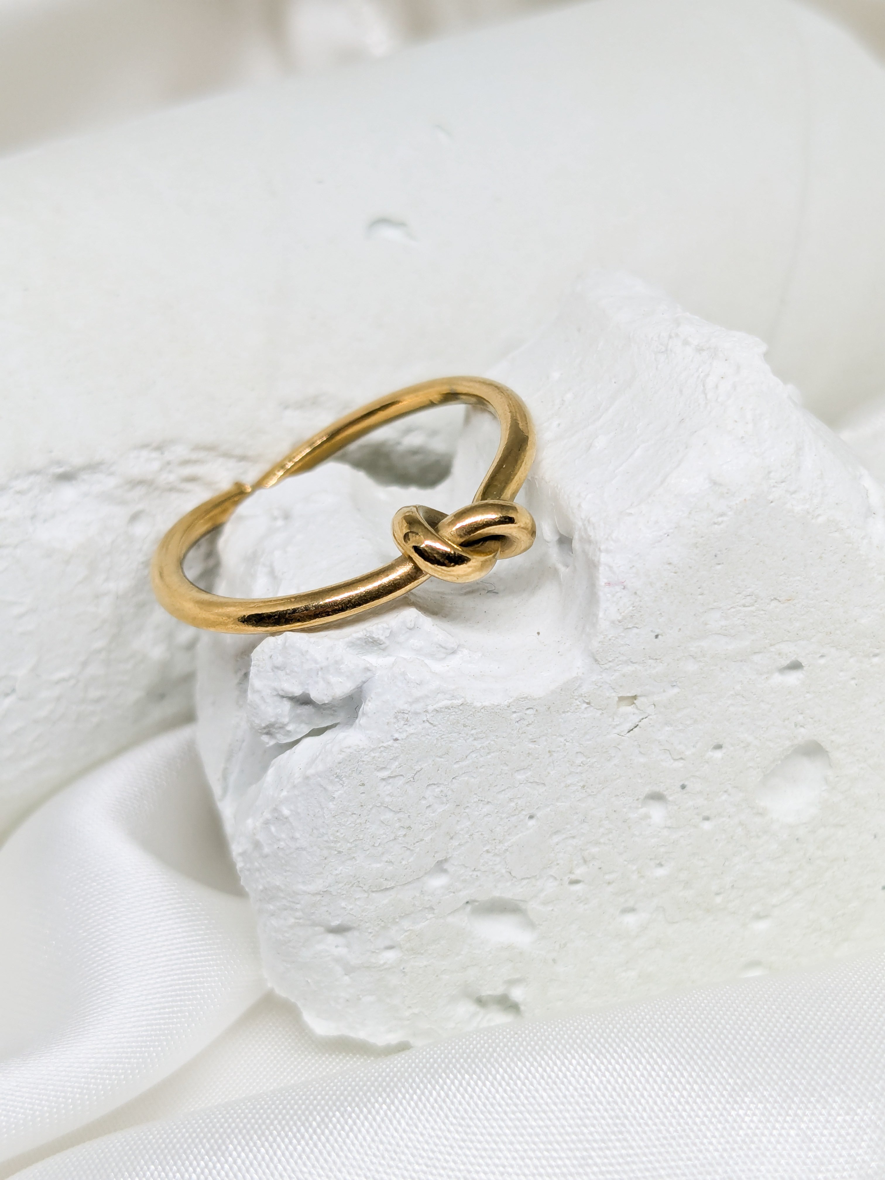 Eternal Knot Ring