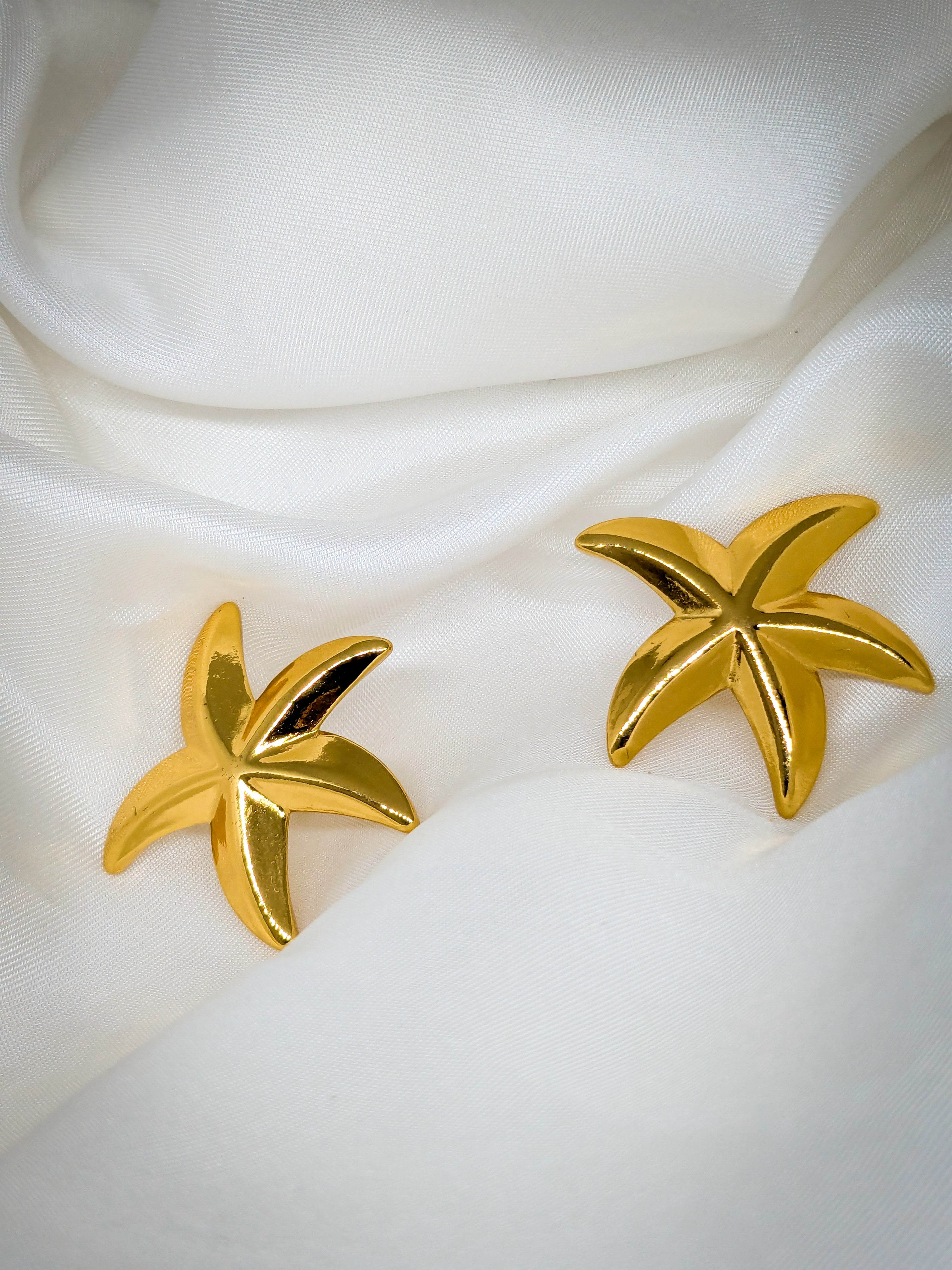 Starfish Gold Stud Earrings