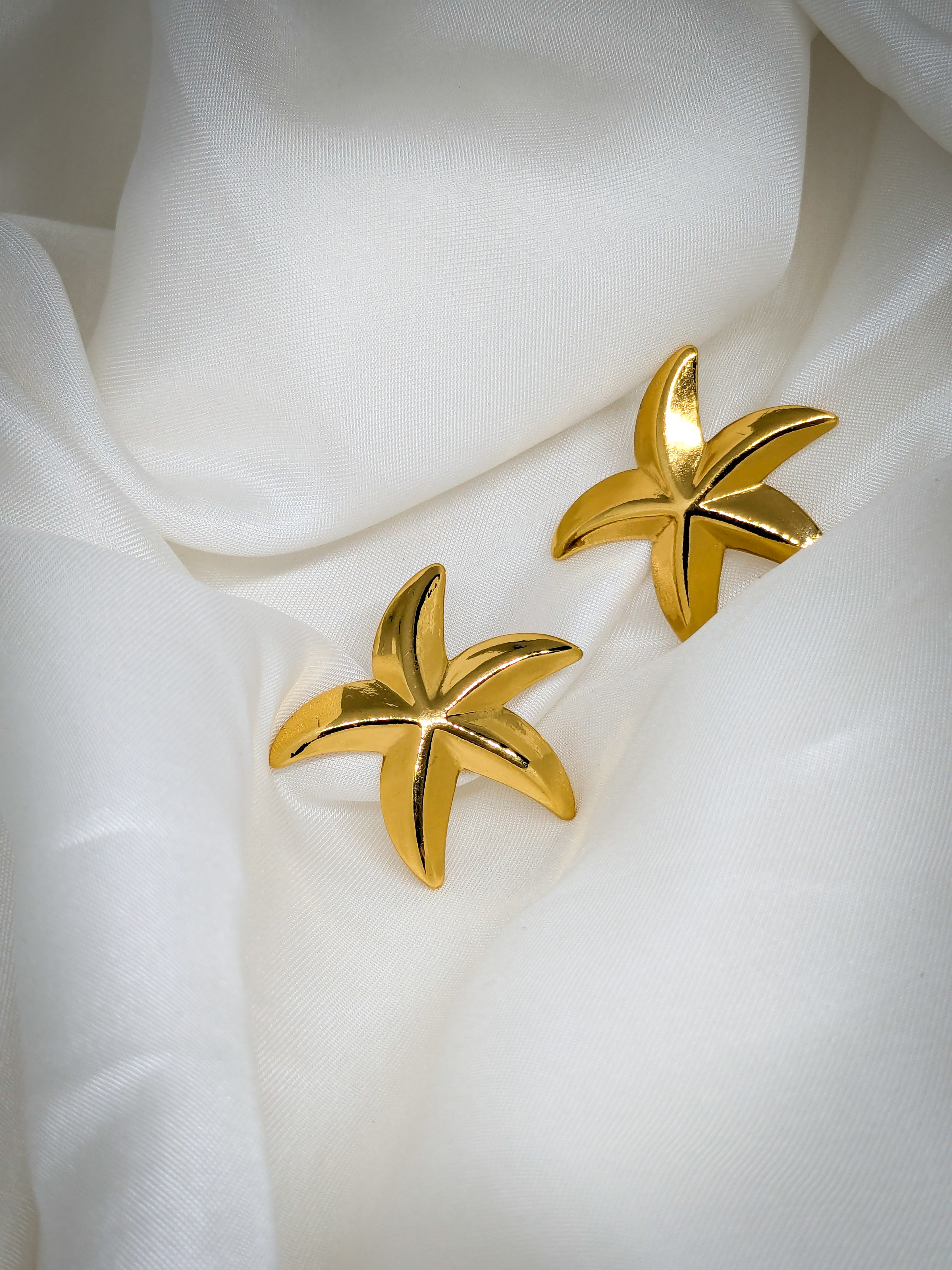 Starfish Gold Stud Earrings