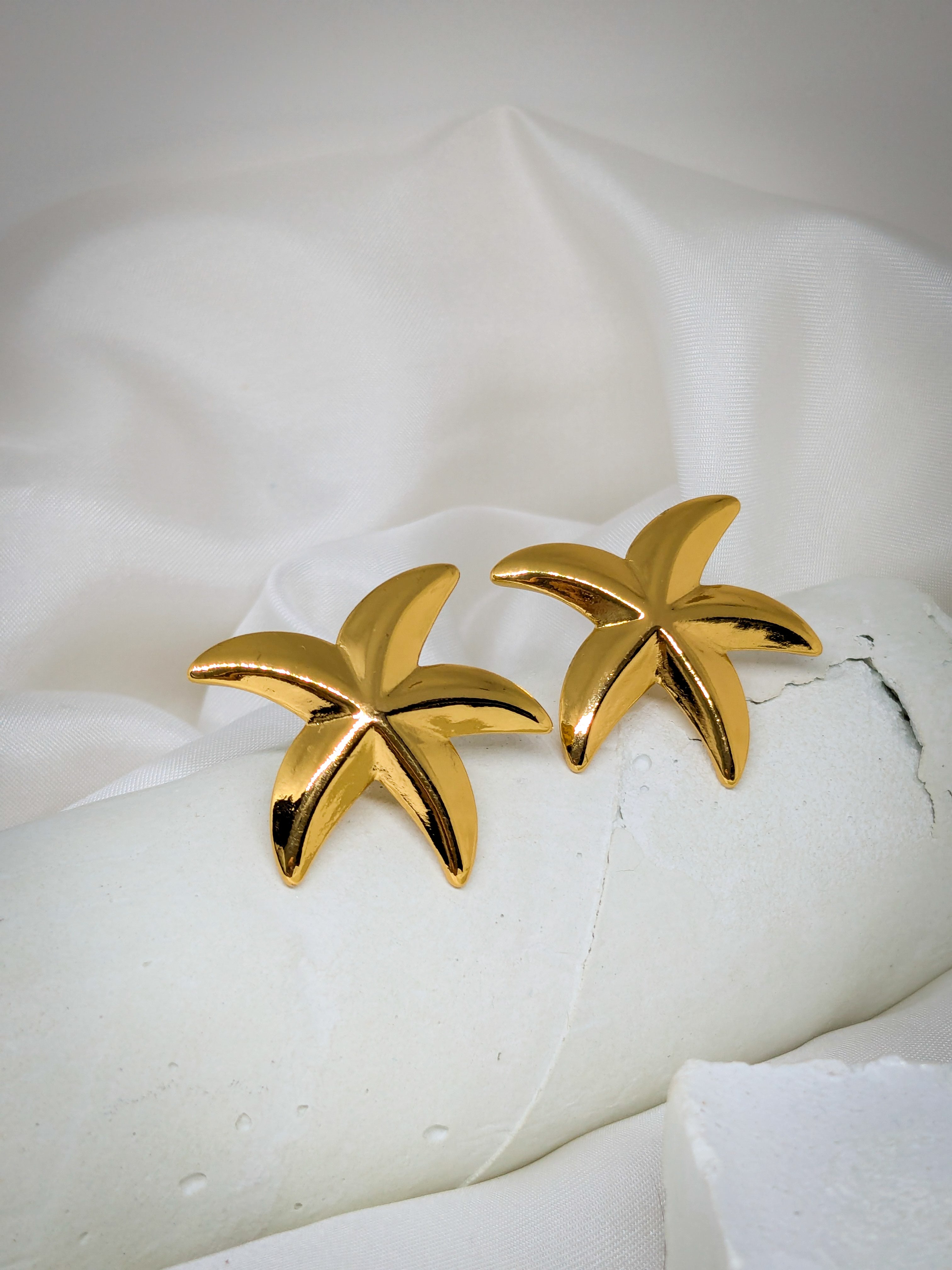 Starfish Gold Stud Earrings