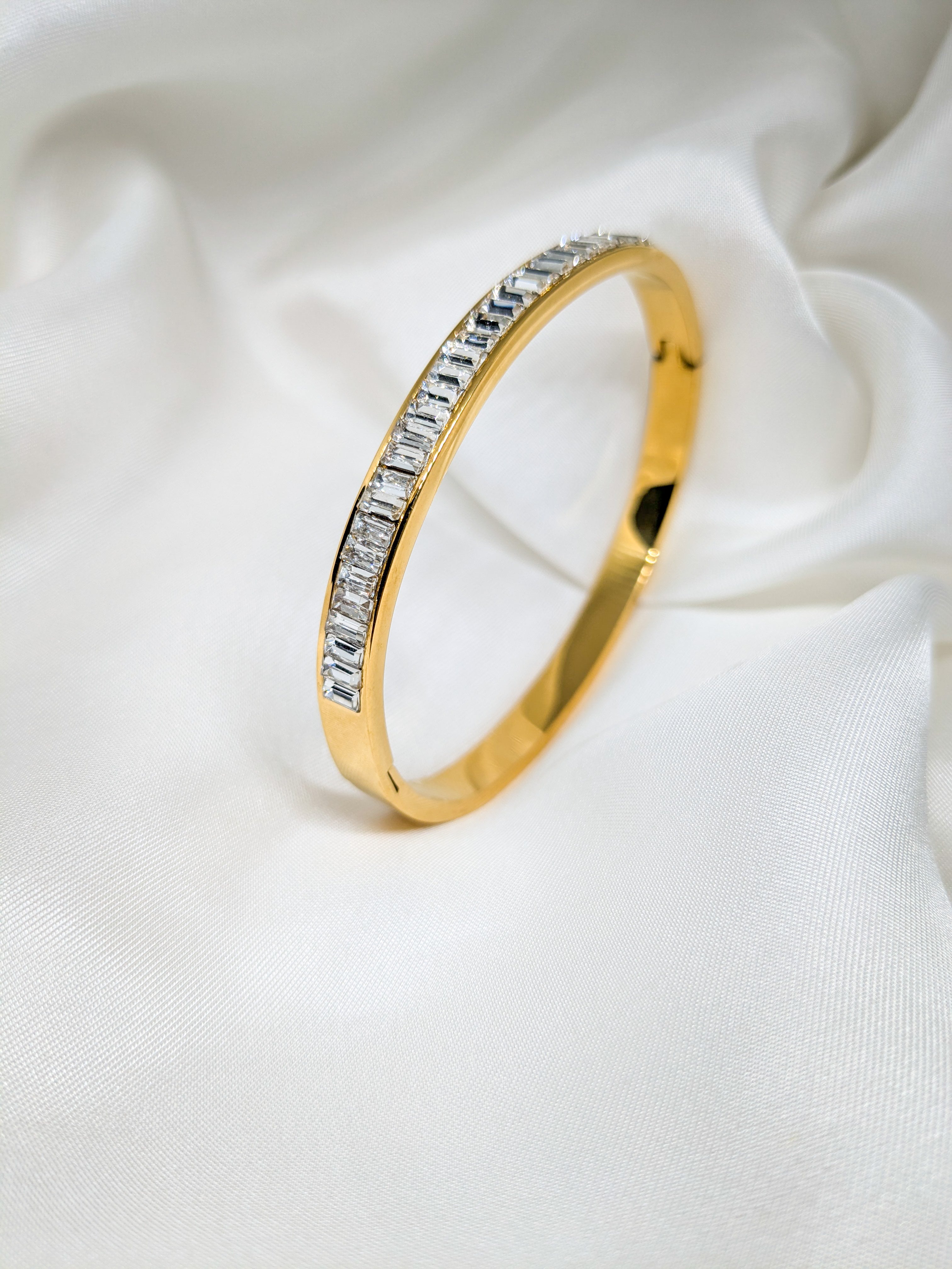 Radiant Elegance Bangle