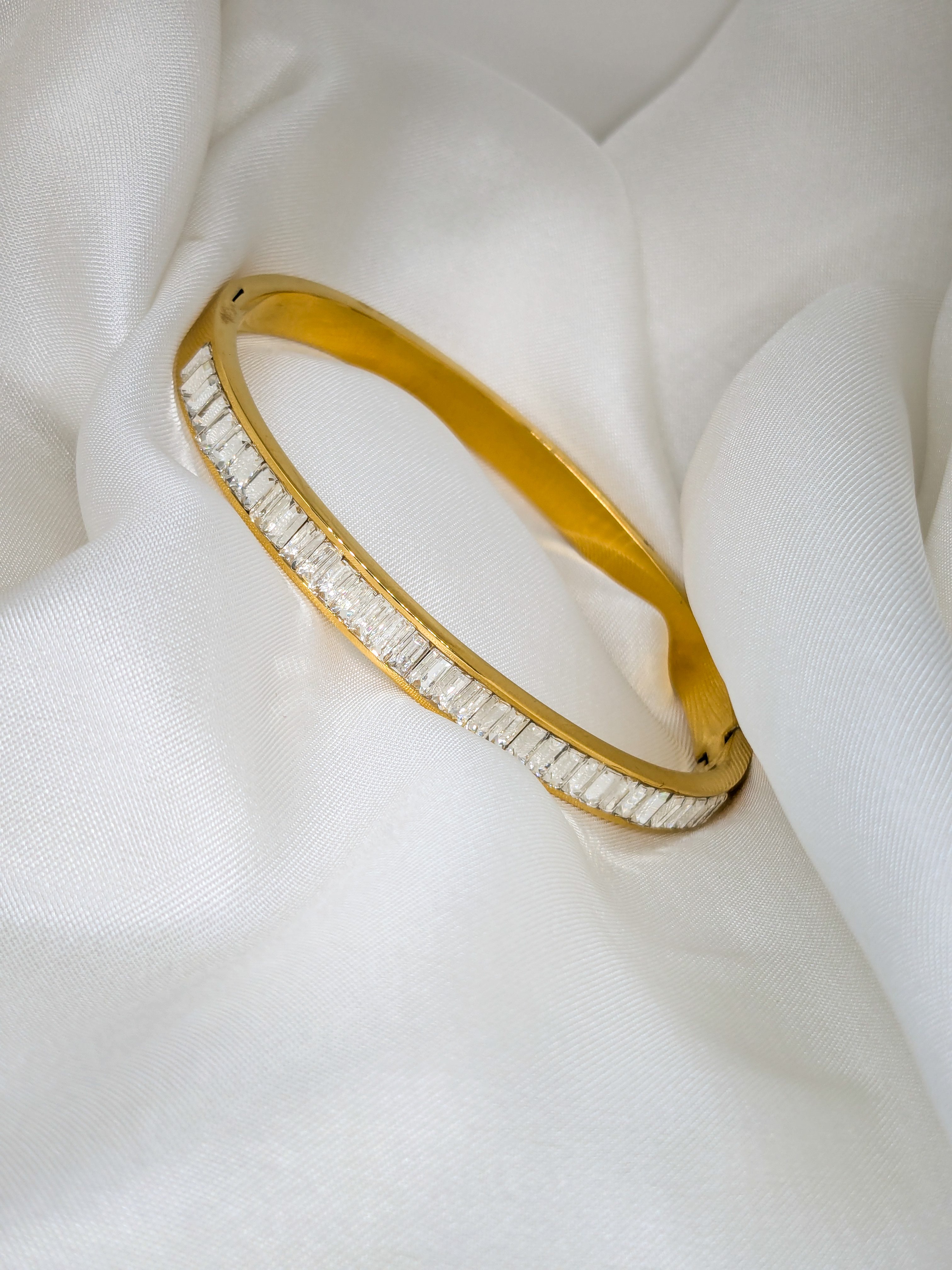 Radiant Elegance Bangle
