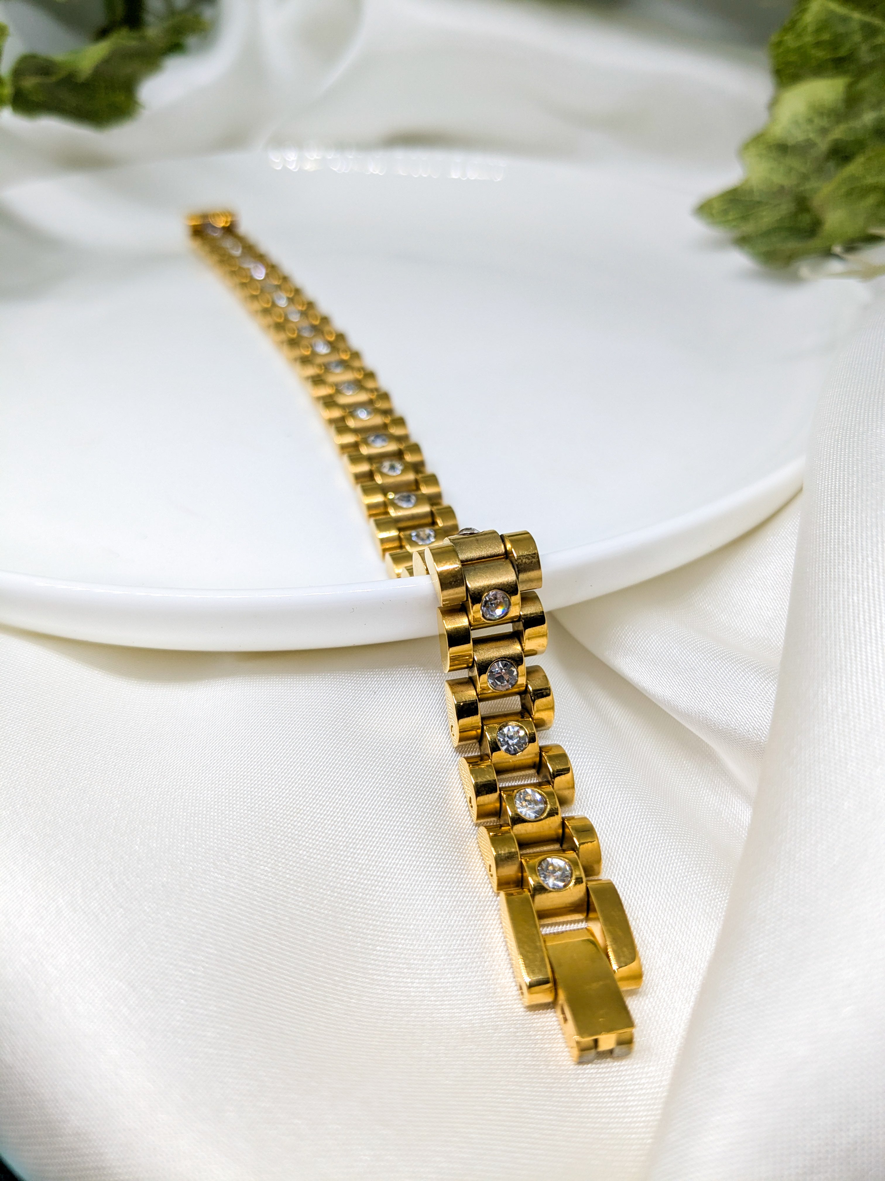 Link Bracelet with Embedded Crystals
