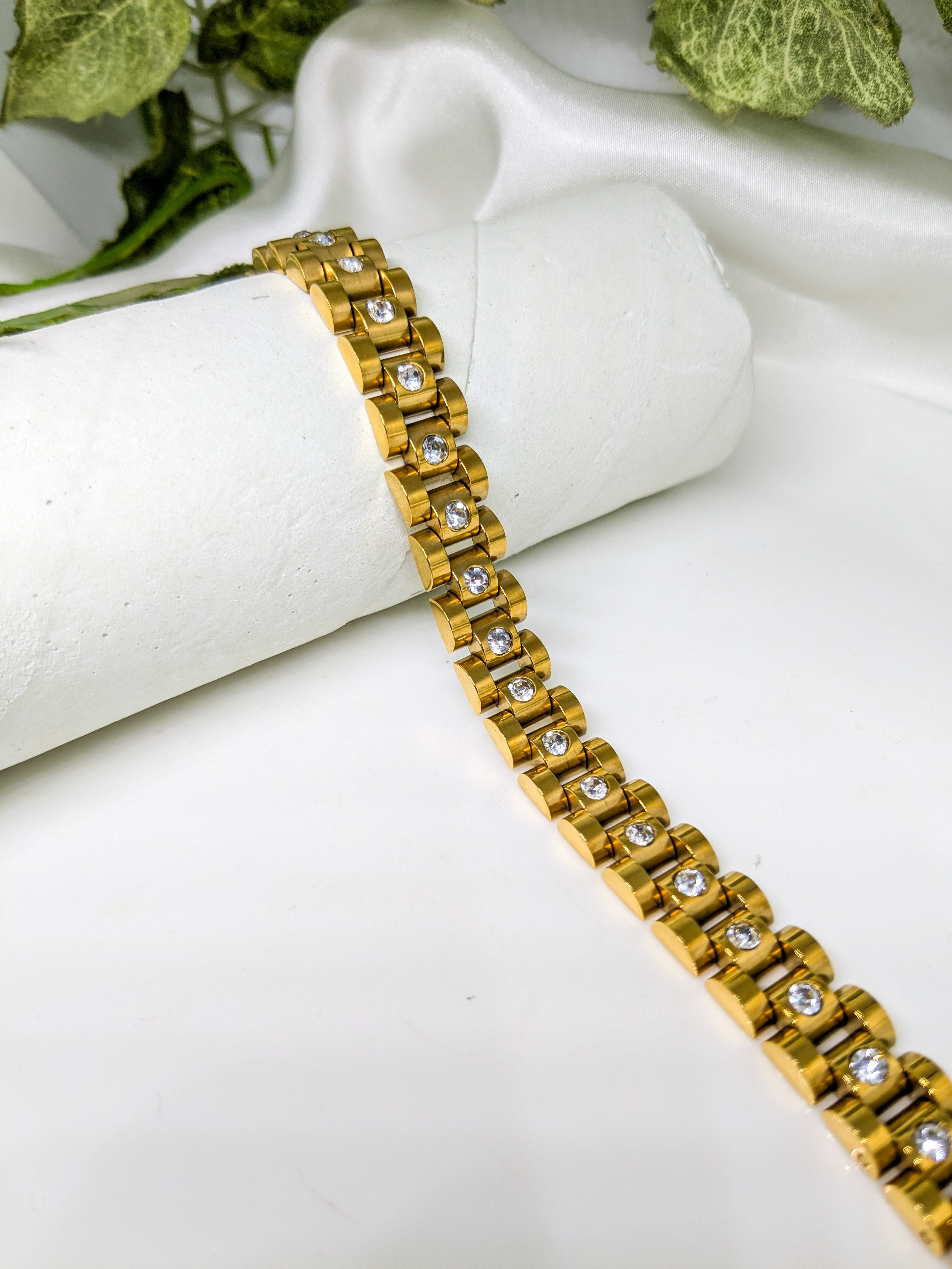 Link Bracelet with Embedded Crystals