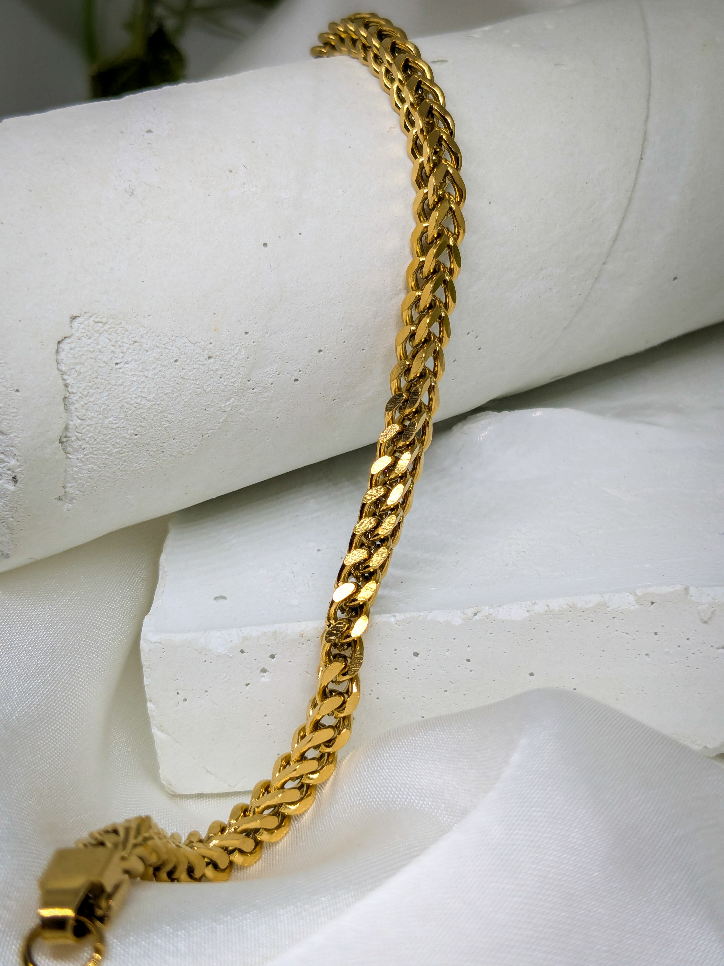 Cuban Link Chain Bracelet