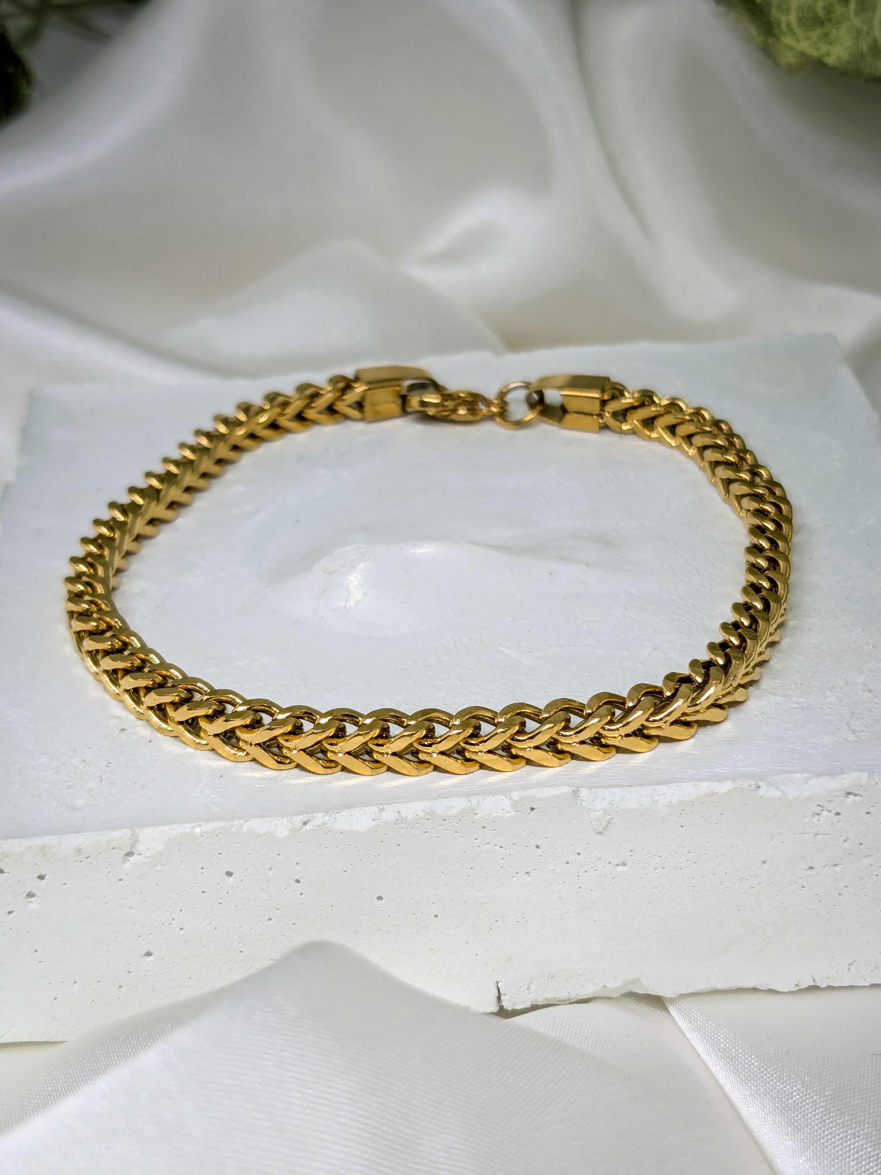 Cuban Link Chain Bracelet