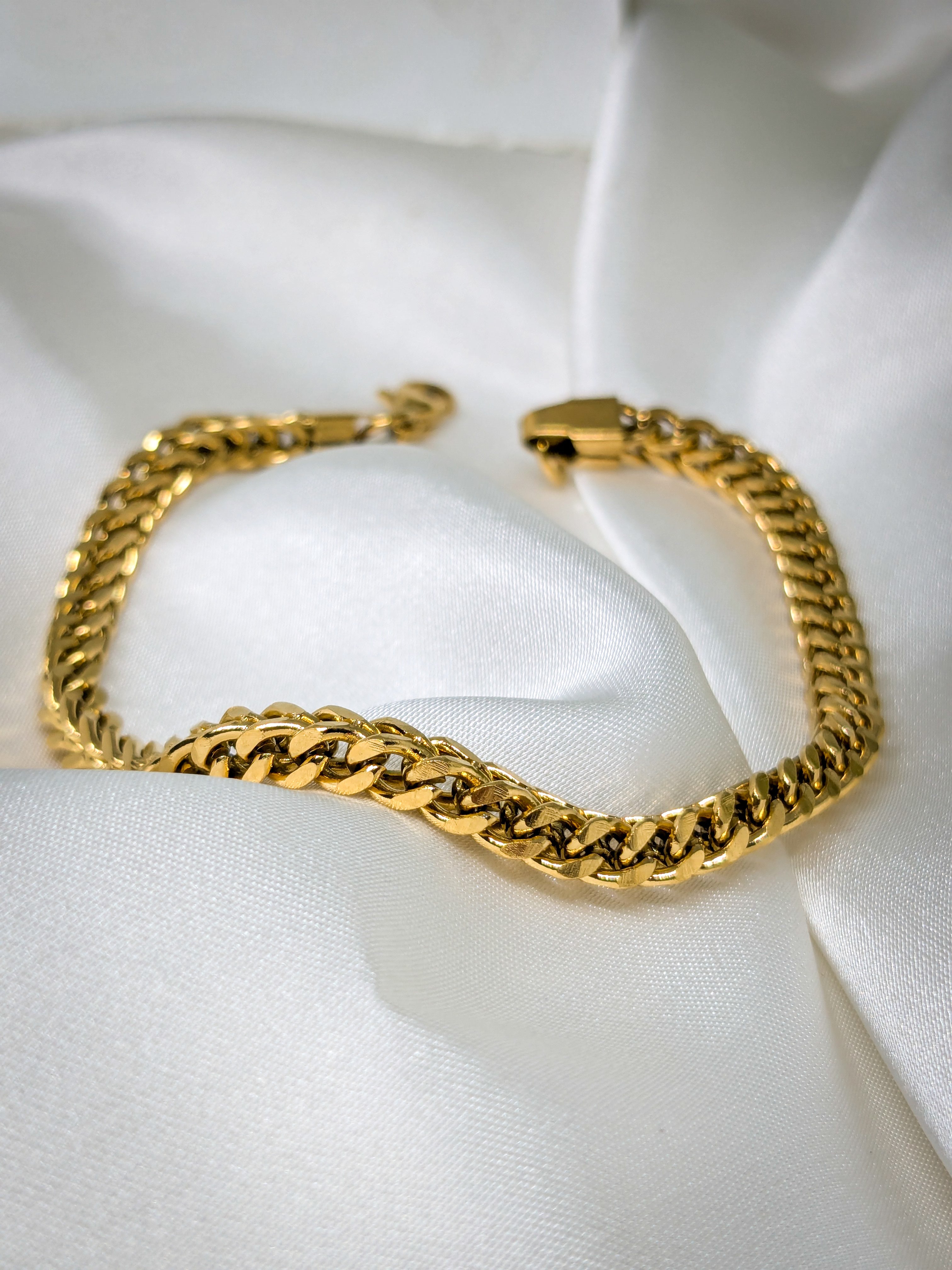 Cuban Link Chain Bracelet