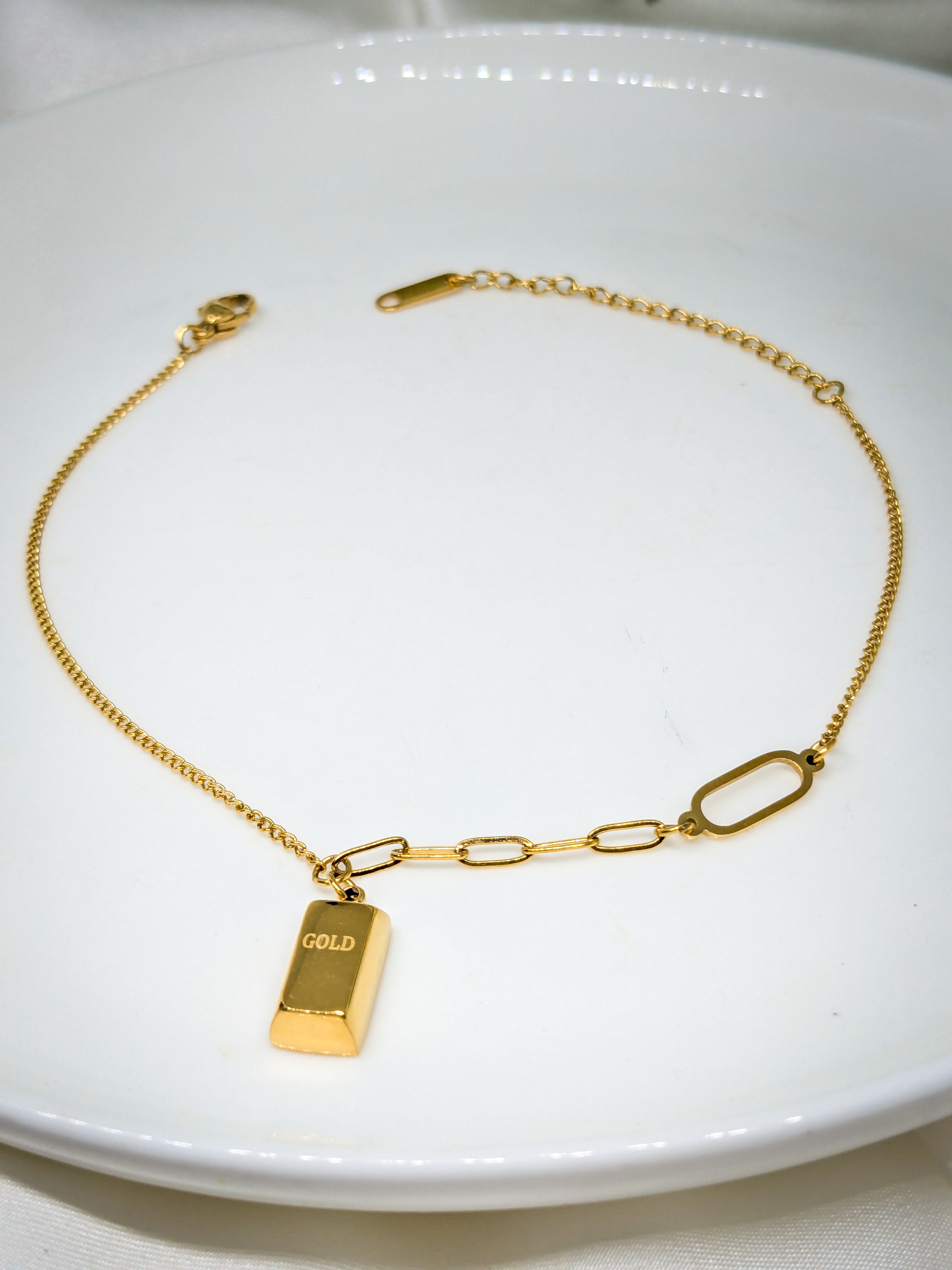 Gold Bar Charm Chain Bracelet