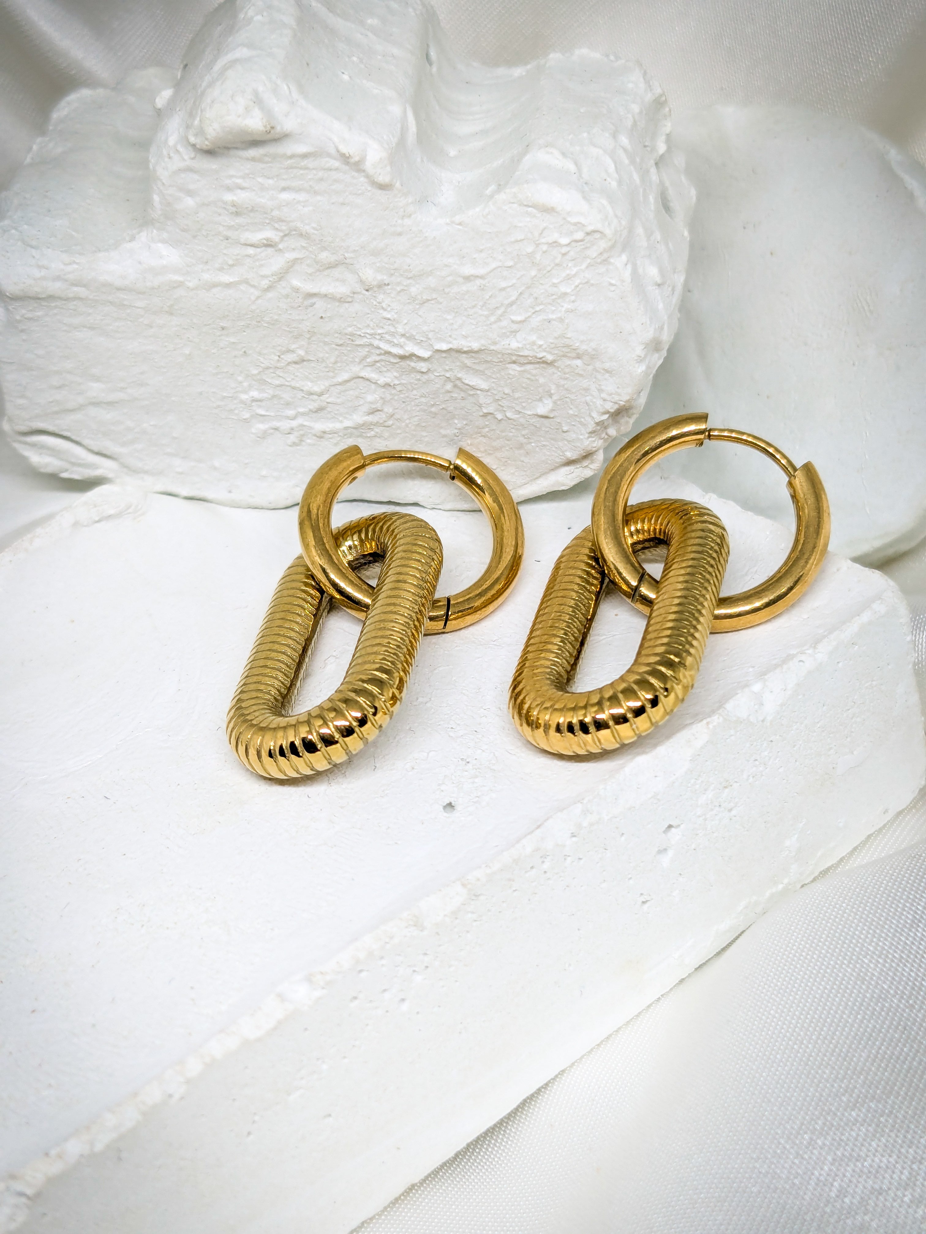 Ribbed Link Hoop Earrings