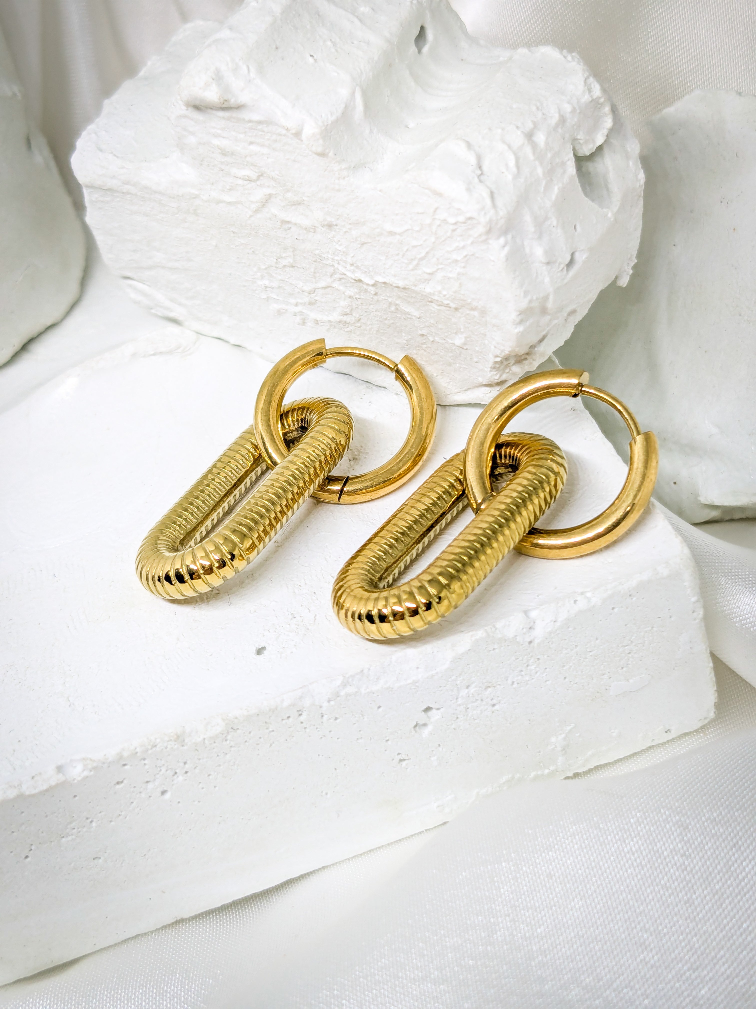 Ribbed Link Hoop Earrings