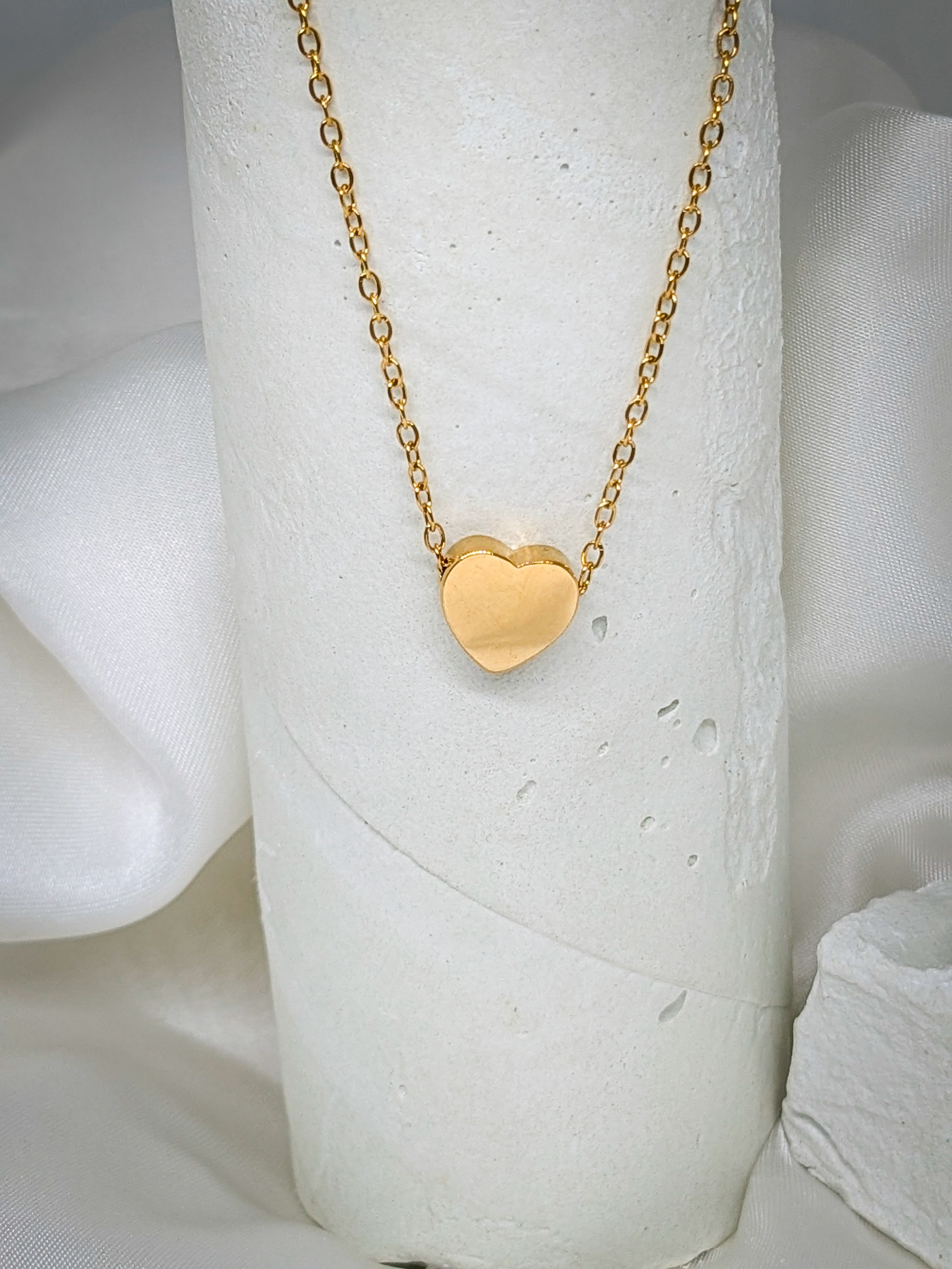 Gold Heart Pendant Necklace
