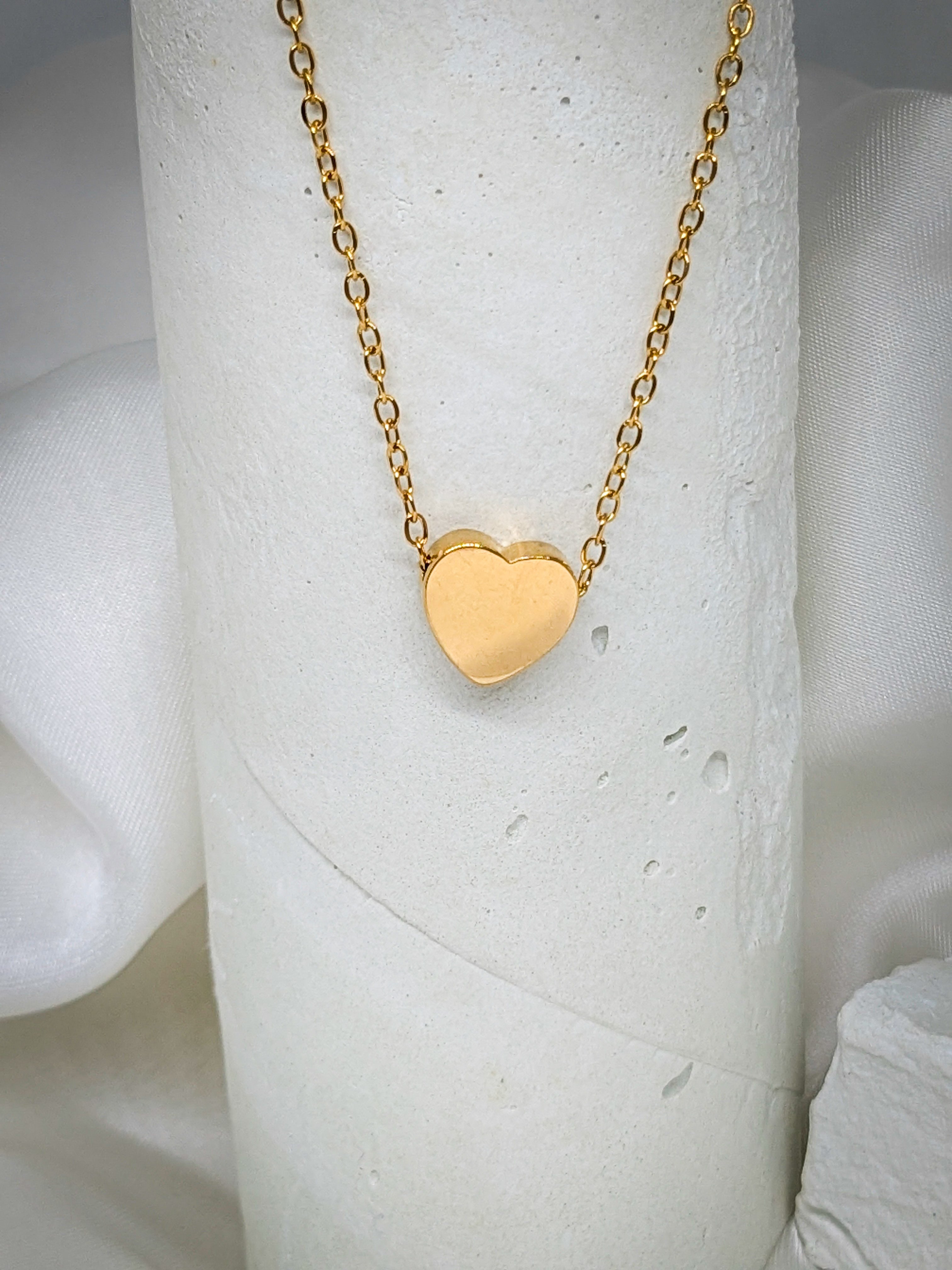Gold Heart Pendant Necklace