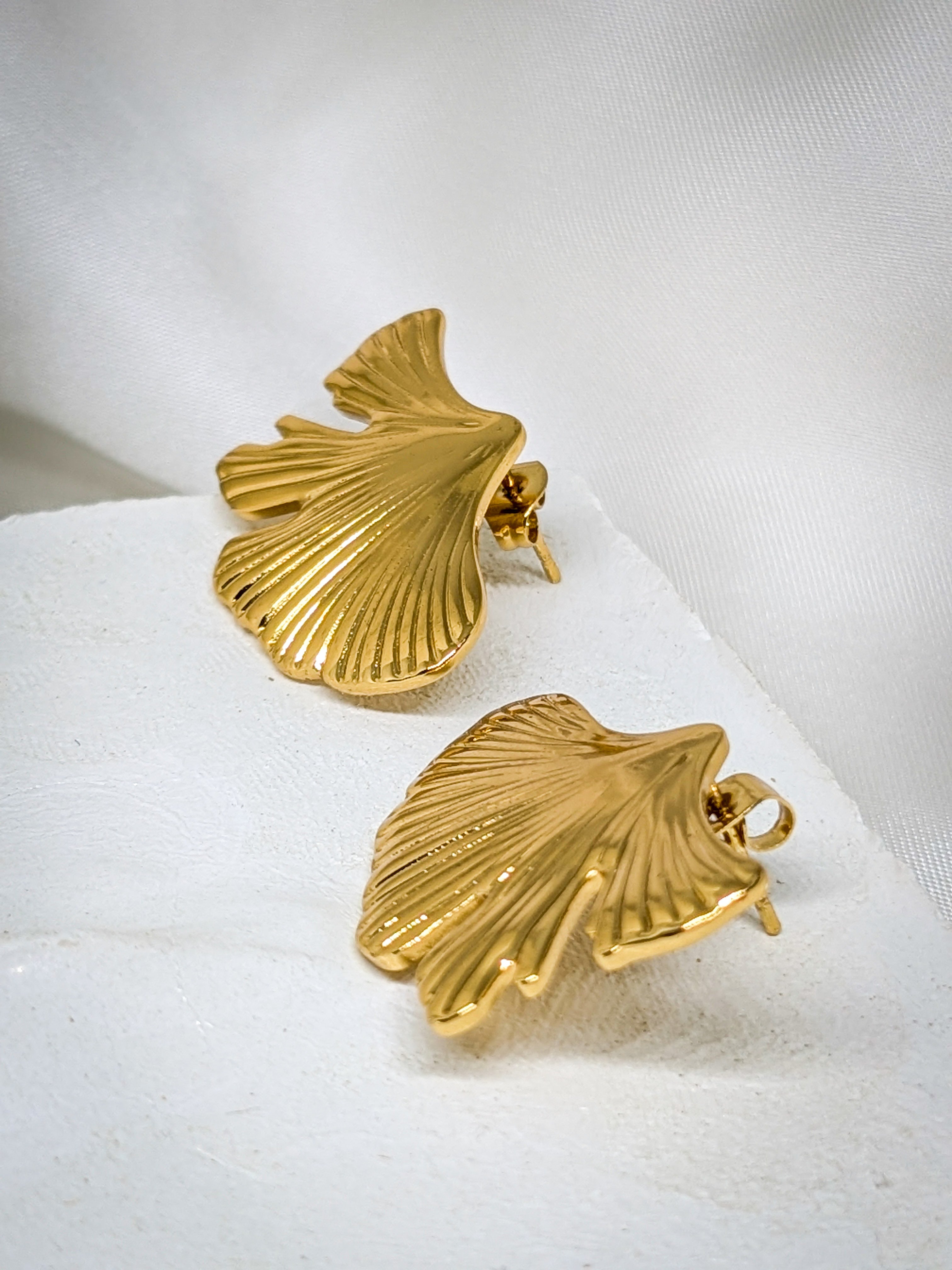 Ginkgo Leaf Gold Earrings