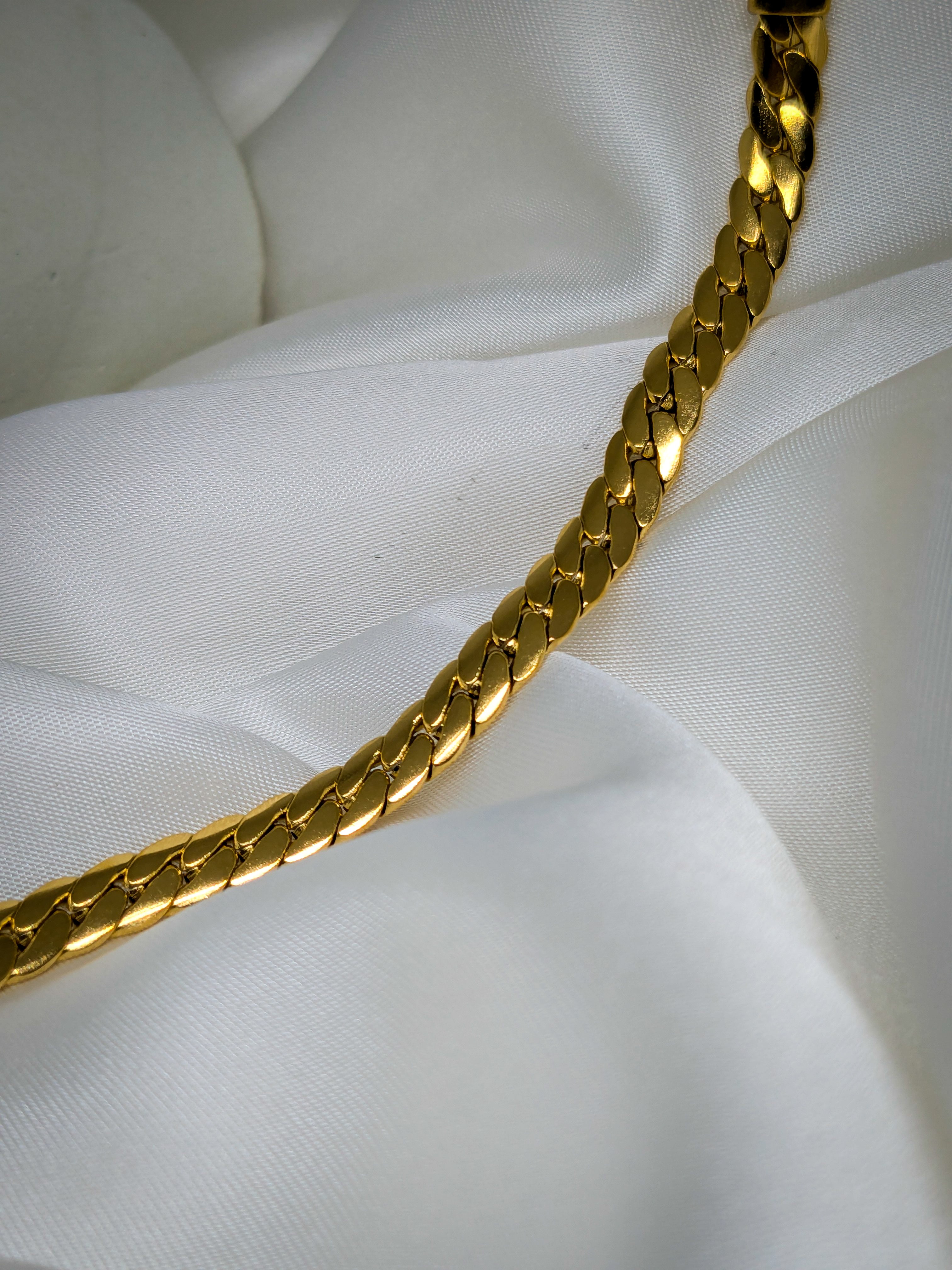 Gold Curb Chain Bracelet